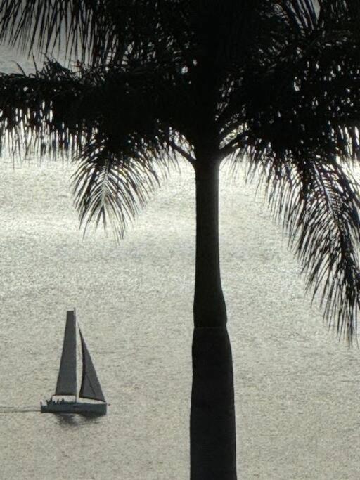 Ti Sucrier Jaune - Douceur Caraibe Vue Mer Le Carbet Bagian luar foto
