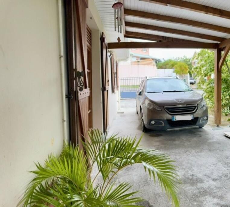 Ti Sucrier Jaune - Douceur Caraibe Vue Mer Le Carbet Bagian luar foto